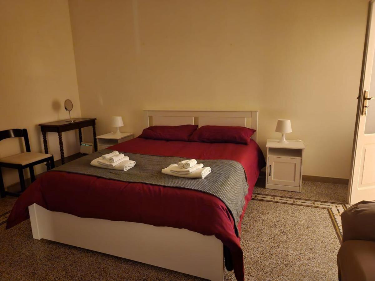 ジョーイア・デル・コッレ La Grande Casa Di Puglia Bed & Breakfast エクステリア 写真